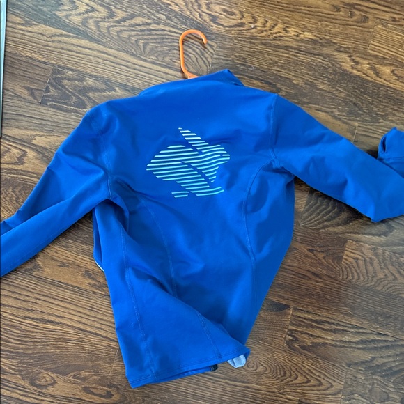 Rabbit running jacket - Picture 3 of 3